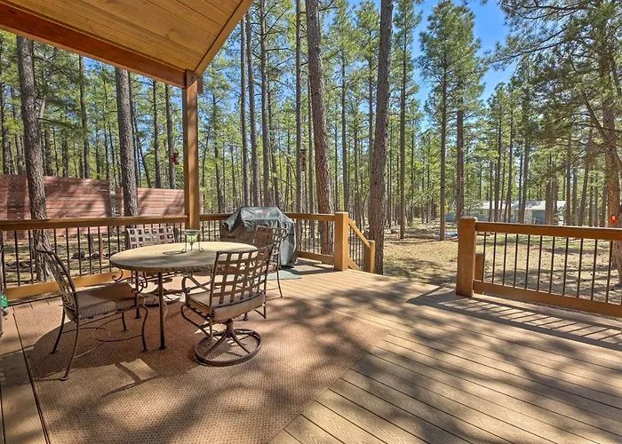 Deck + Fire Pit: Family-friendly Lakeside Retreat * Sponseller