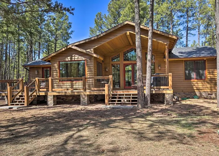 Holiday home Deck + Fire Pit: Family-friendly Lakeside Retreat Sponseller